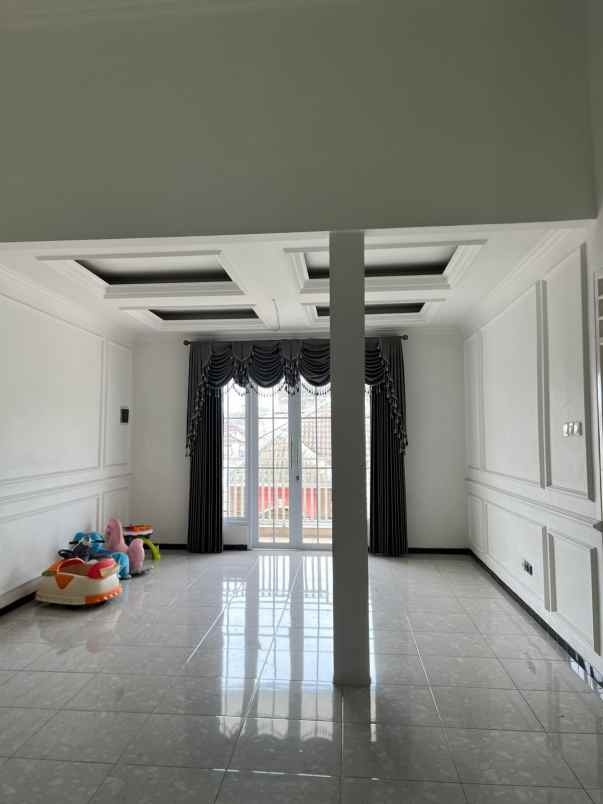 rumah baru dekat raya karang asem surabaya