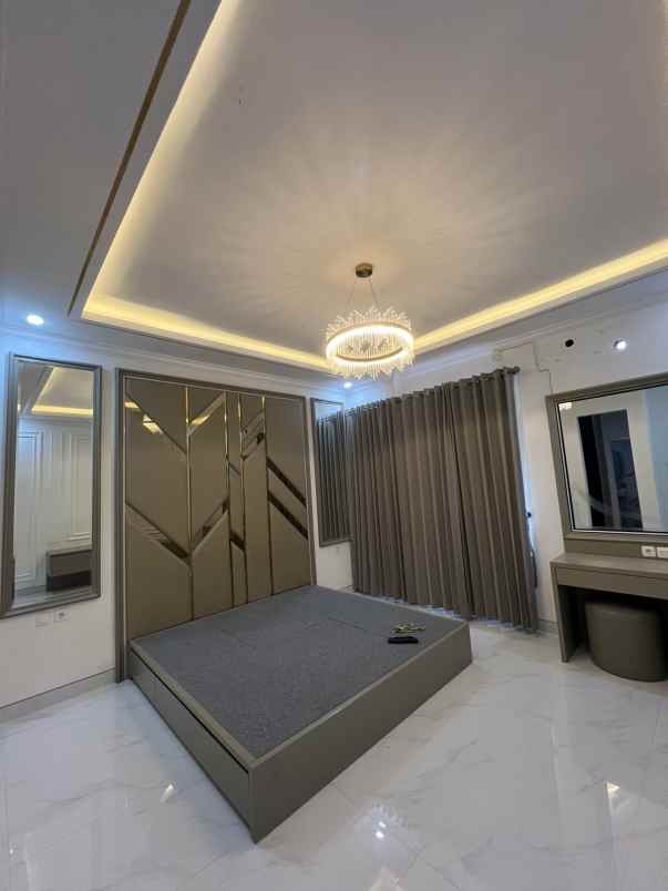 rumah baru dekat raya karang asem surabaya