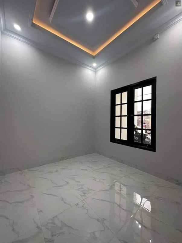 rumah baru klasik terjangkau bebas banjir