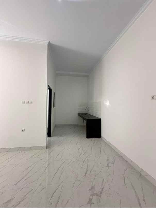 rumah baru minimalis modern di lenteng agung jaksel