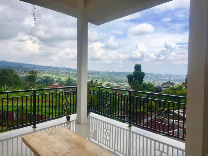 rumah batulayang cisarua