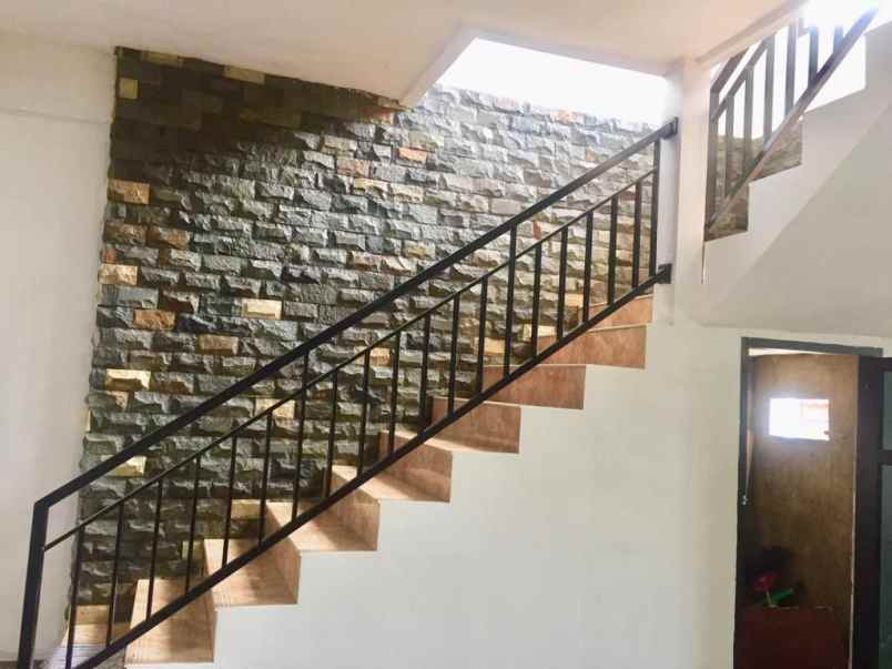 rumah batulayang cisarua