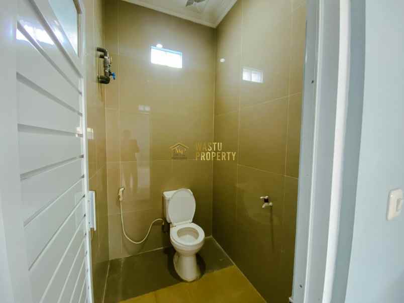 rumah cantik siap huni di purwomartani dekat pamela 7