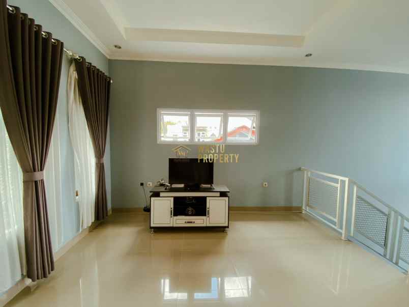 rumah cantik siap huni di purwomartani dekat pamela 7