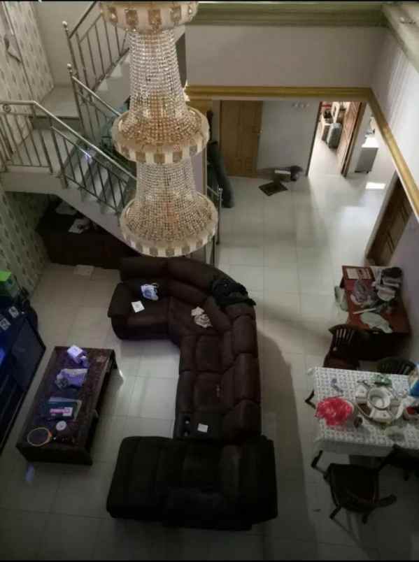 rumah clsuter feninsula galaxy