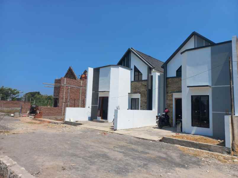 rumah cluster scandinavian modern sukoharjo