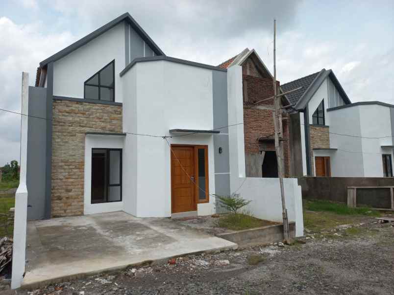 rumah cluster scandinavian modern sukoharjo