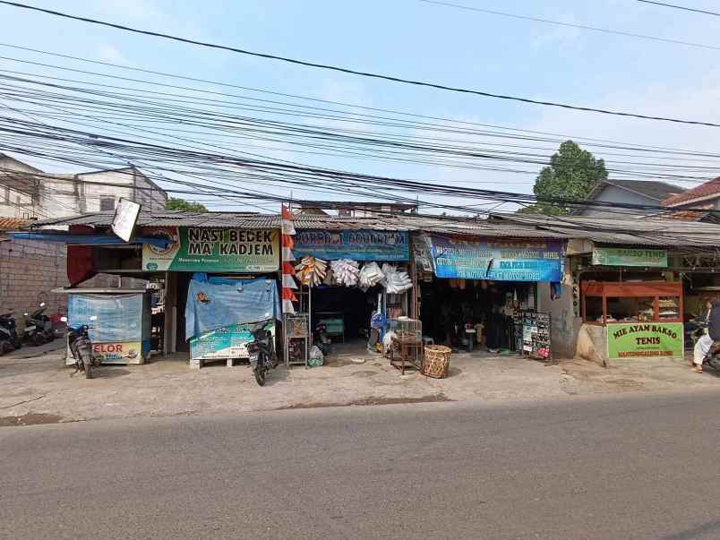 rumah dan 3 kios nego jl pramuka grogol depok