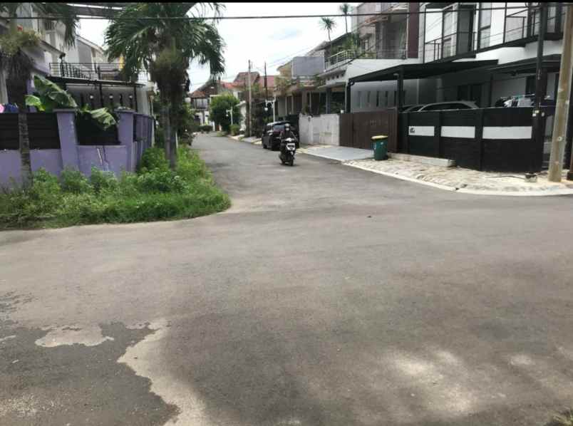 rumah dekat mall di prima harapan regency bekasi utara