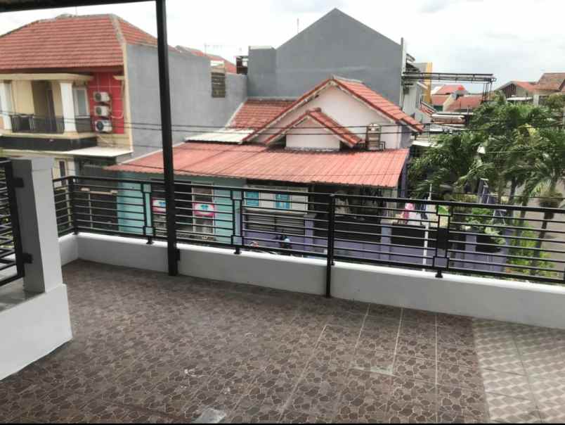 rumah dekat mall di prima harapan regency bekasi utara
