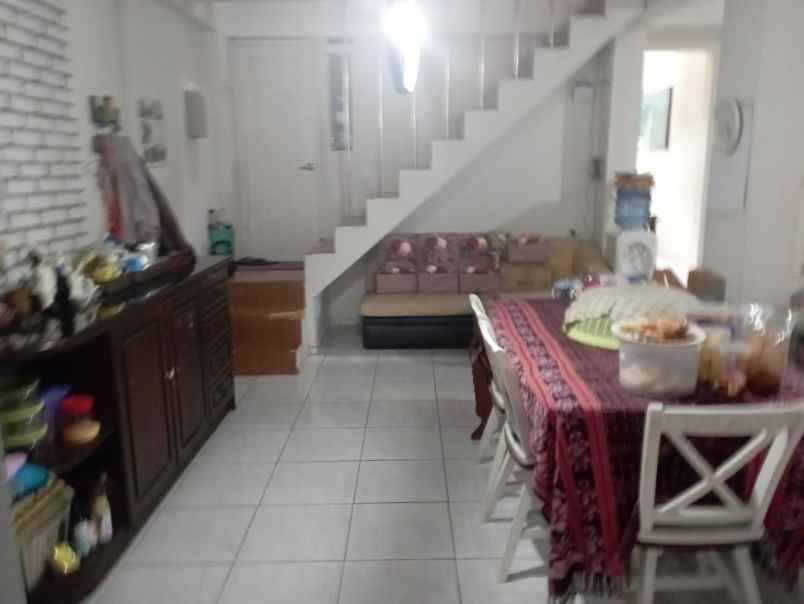 rumah di gegerkalong siap huni dekat ke pondok hijau