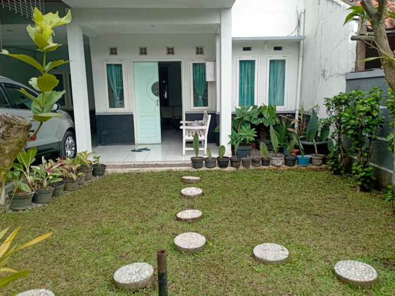 rumah di gegerkalong siap huni dekat ke pondok hijau