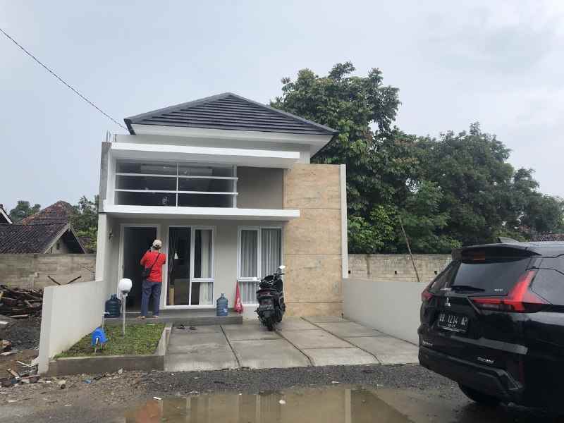 rumah dijual sidokarto dekat jl godean