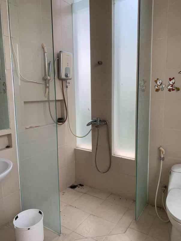 rumah eastcoast park semi furnished one gate system