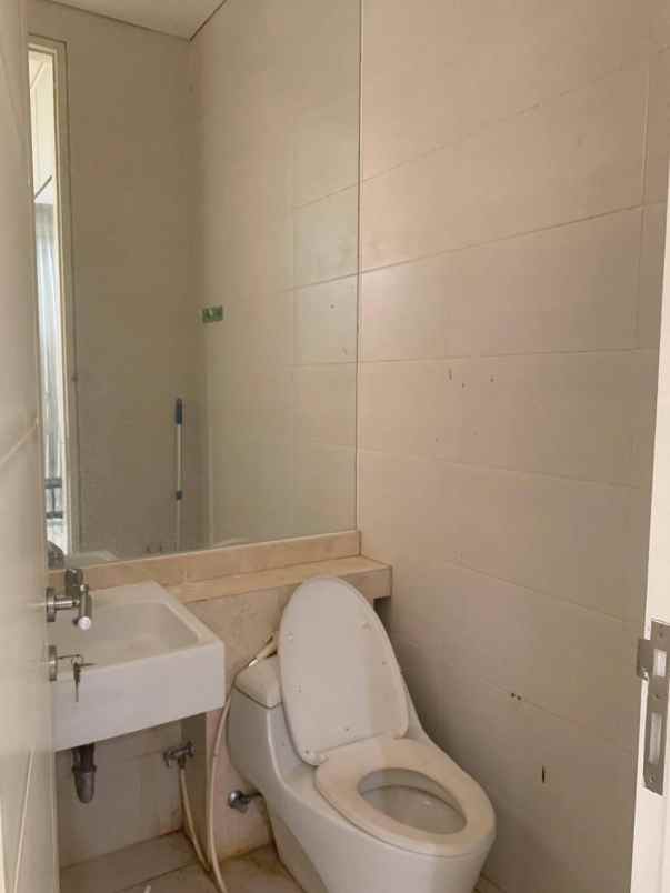 rumah eastcoast park semi furnished one gate system