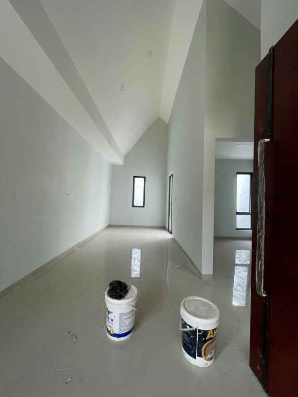 rumah eksklusif modern mewah