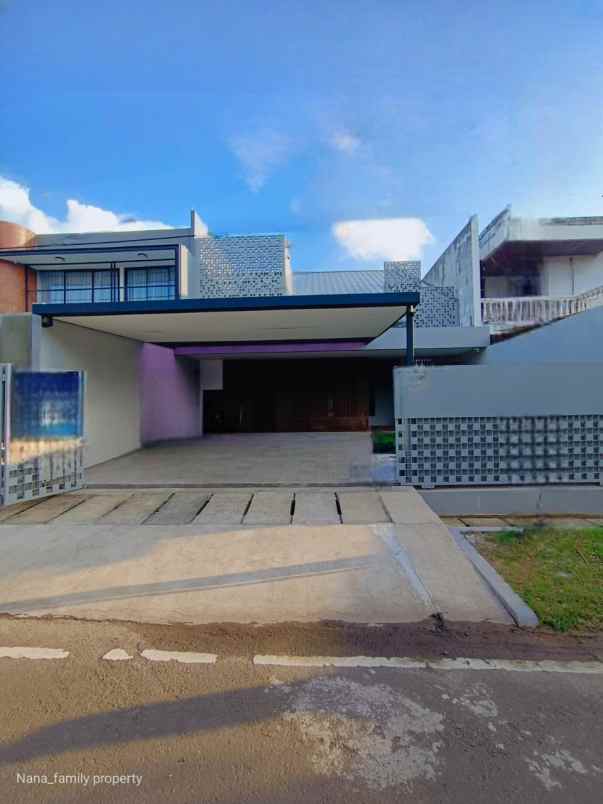 rumah elegant modern di joglo