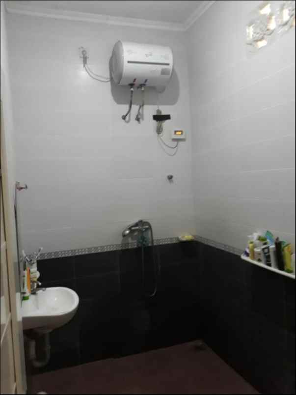 rumah griya tugu asri blok c4