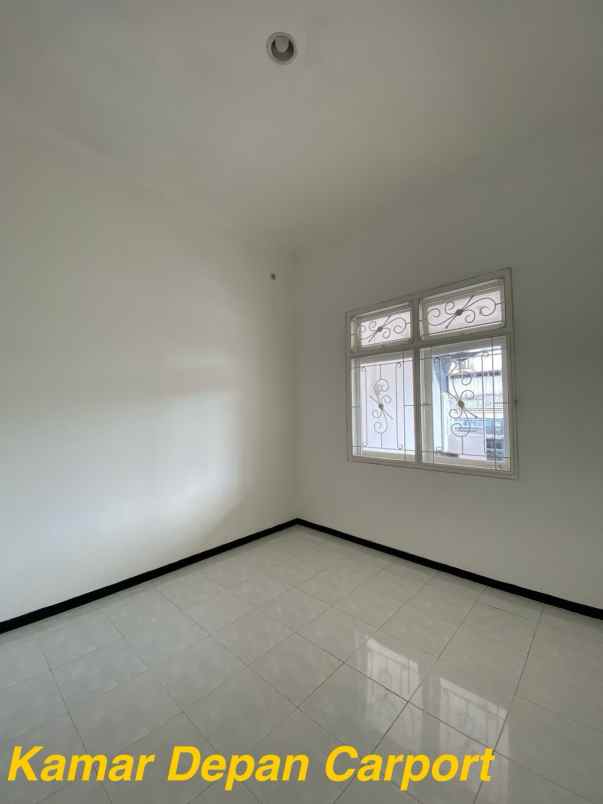 rumah hook mulyosari prima hadap timur utara