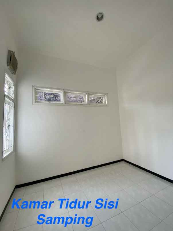 rumah hook mulyosari prima hadap timur utara