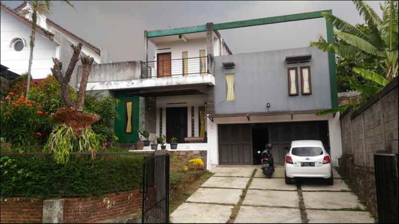 rumah jalan cipaheut selatan