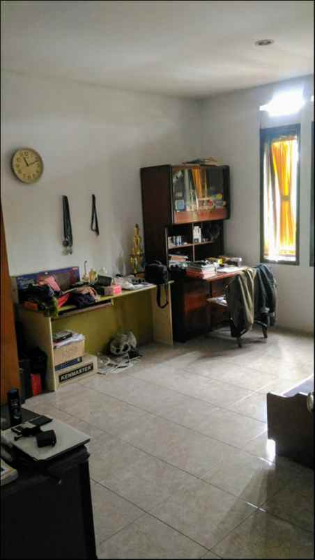 rumah jalan cipaheut selatan