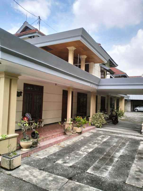 rumah jalan dr cipto malang dekat kampus unbra