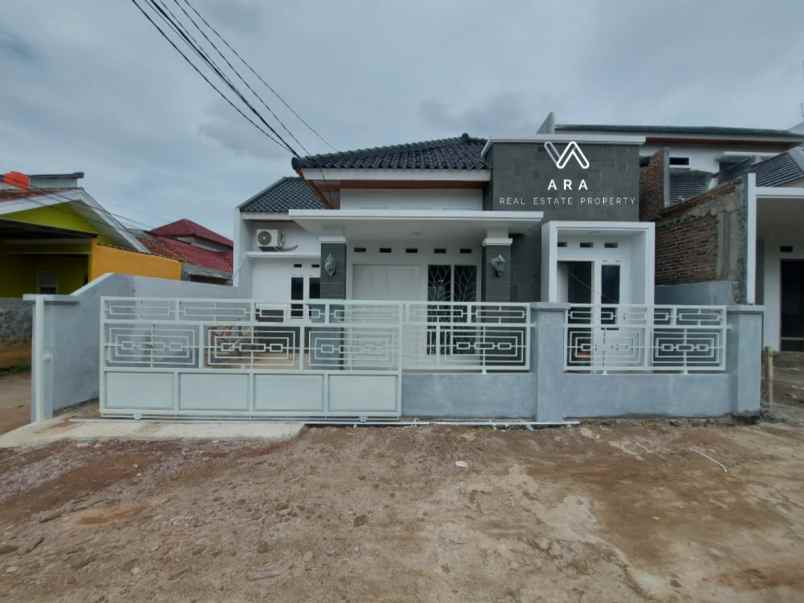 rumah jalan kav raya rajabasa