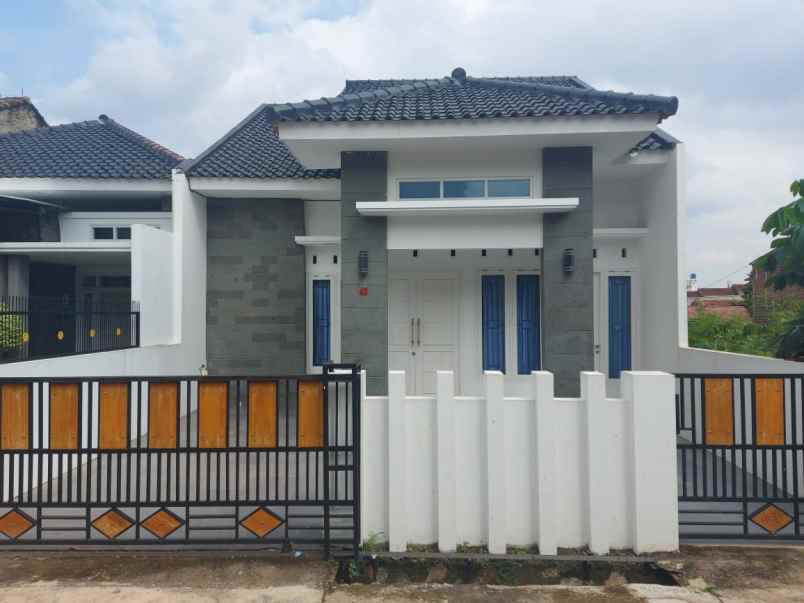 rumah jalan kav raya rajabasa