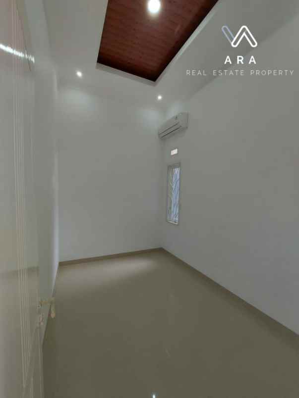 rumah jalan kav raya rajabasa