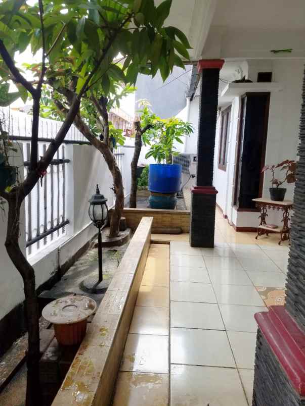 rumah jalan kincan raya jatibening