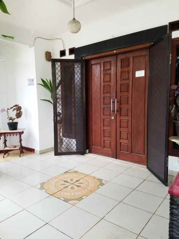 rumah jalan kincan raya jatibening
