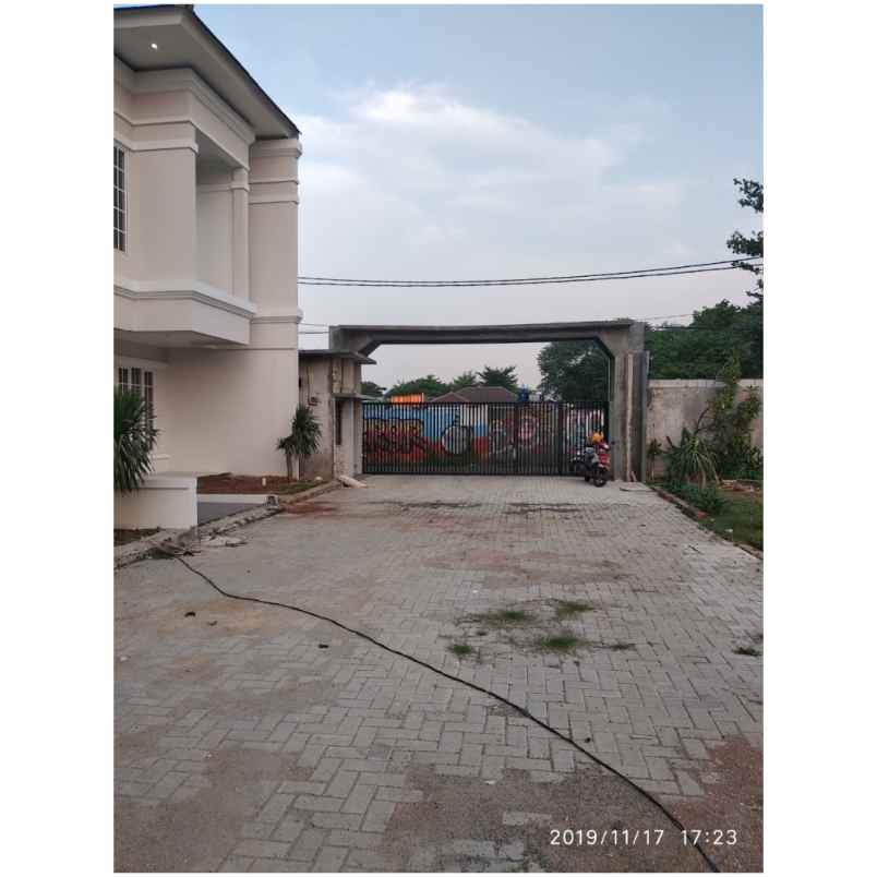 rumah jl otista raya ciputat