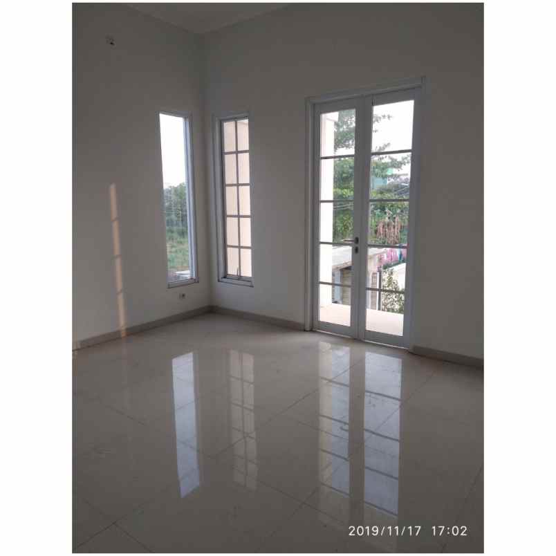 rumah jl otista raya ciputat