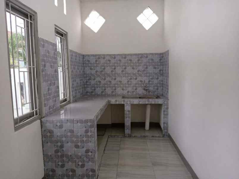 rumah jl perumahan jati jajar