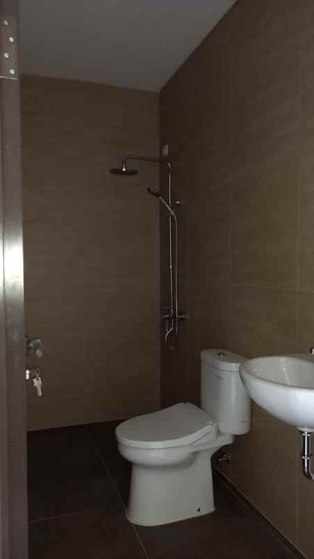 rumah jl sawangan raya depok