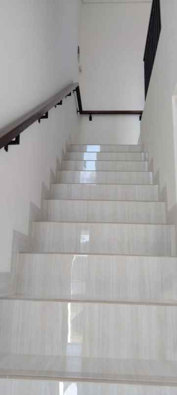 rumah jl sawangan raya depok