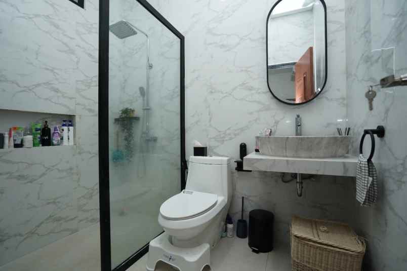 rumah jln raya pondok petir