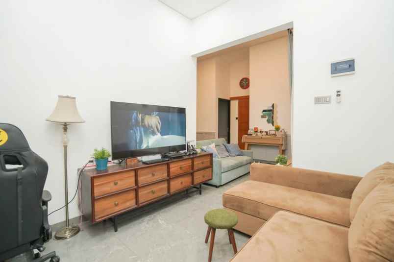 rumah jln raya pondok petir