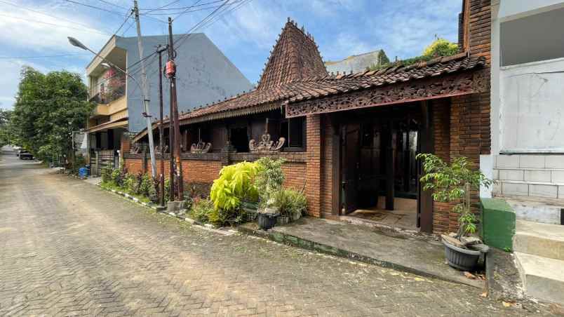rumah joglo tembalang semarang
