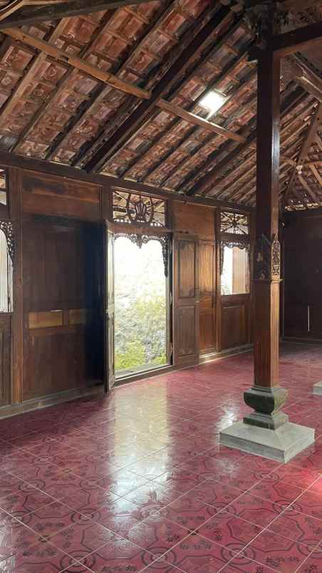 rumah joglo tembalang semarang
