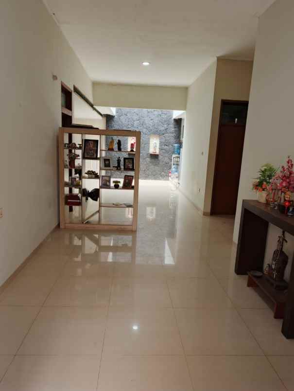 rumah komplek citeureup 5 menit alun alun cimahi