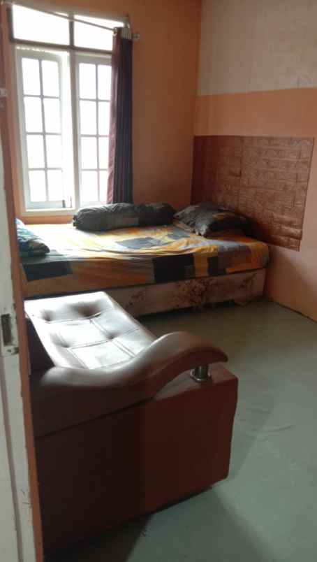 rumah komplek gbr ngamprah lingkungan nyaman shm