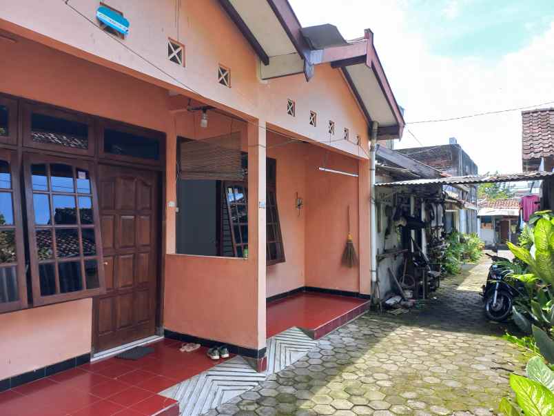 rumah kp suryodiningratan kel
