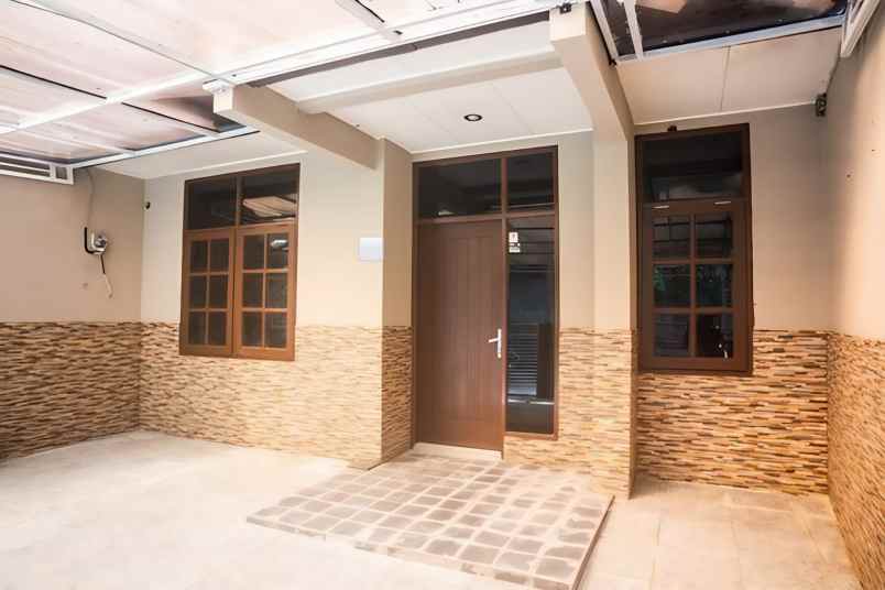 rumah lokasi oke di pulogebang kirana cakung jaktim