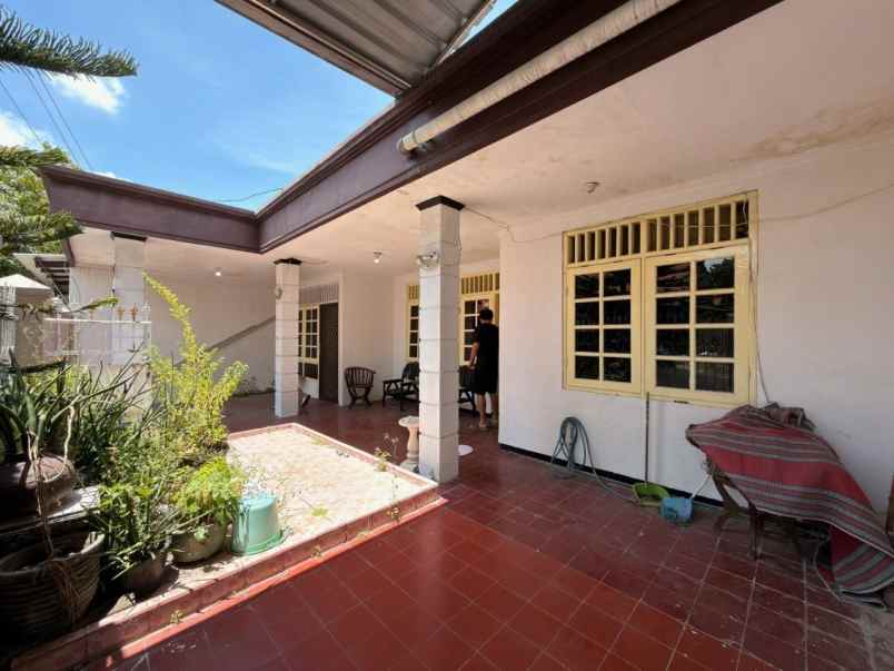 rumah medokan asri barat row 3 mobil terawat