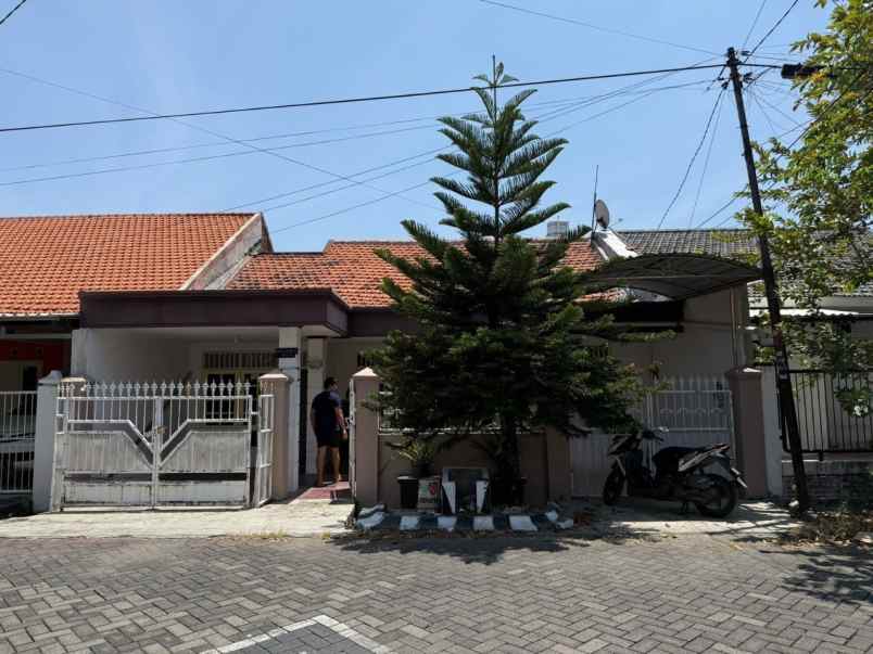 rumah medokan asri barat row 3 mobil terawat