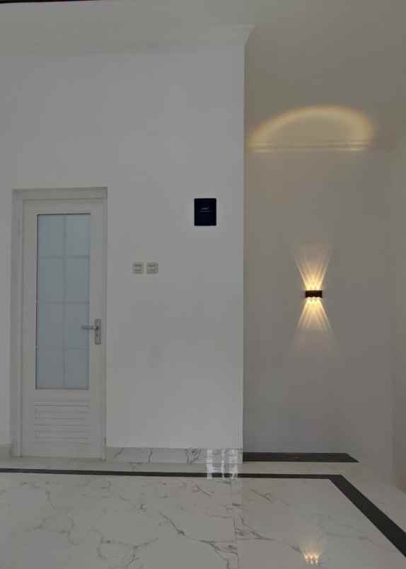 rumah mewah 2 lantai depok di krukut limo