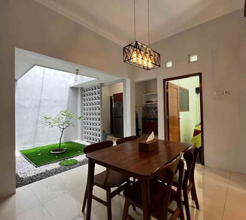 rumah mewah 2 lantai selangkah dari ugm sleman