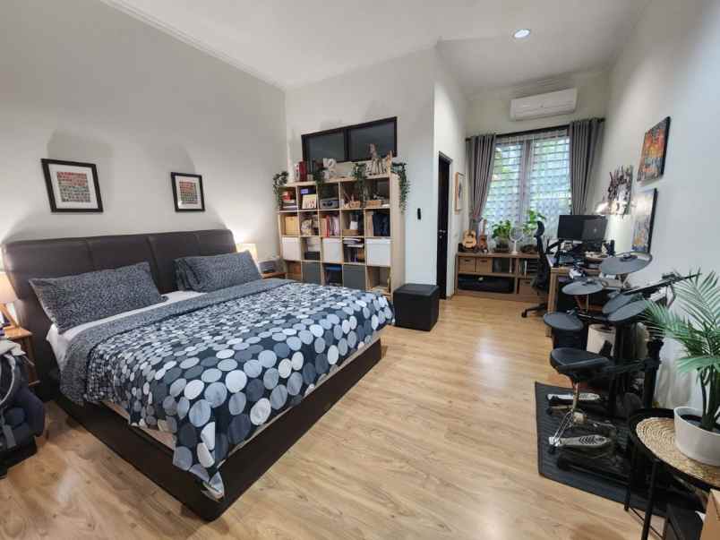 rumah mewah dekat slipi jaya kemanggisan jakatta barat